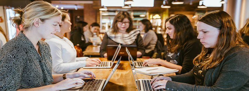 Imagen de un salón de capacitación